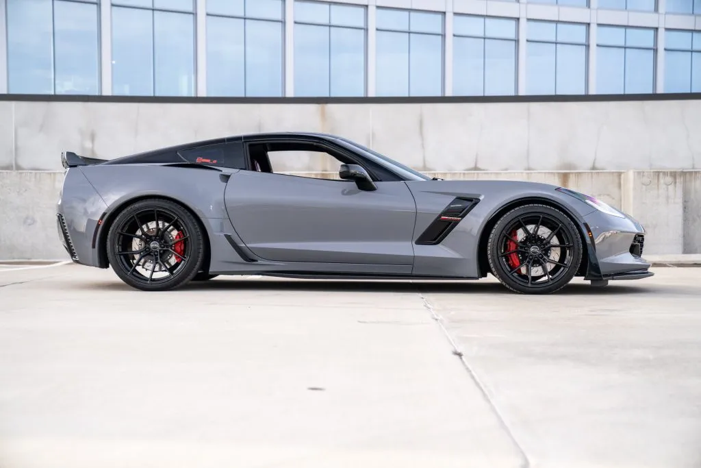 Revamp Your Ride: E5 Custom Wheels for Your C7 Corvette