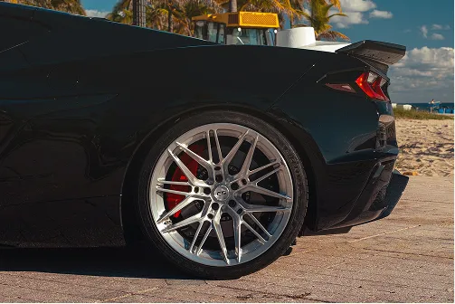 C8 E-Ray Corvette with E5 Sonoma forged wheels — front angle