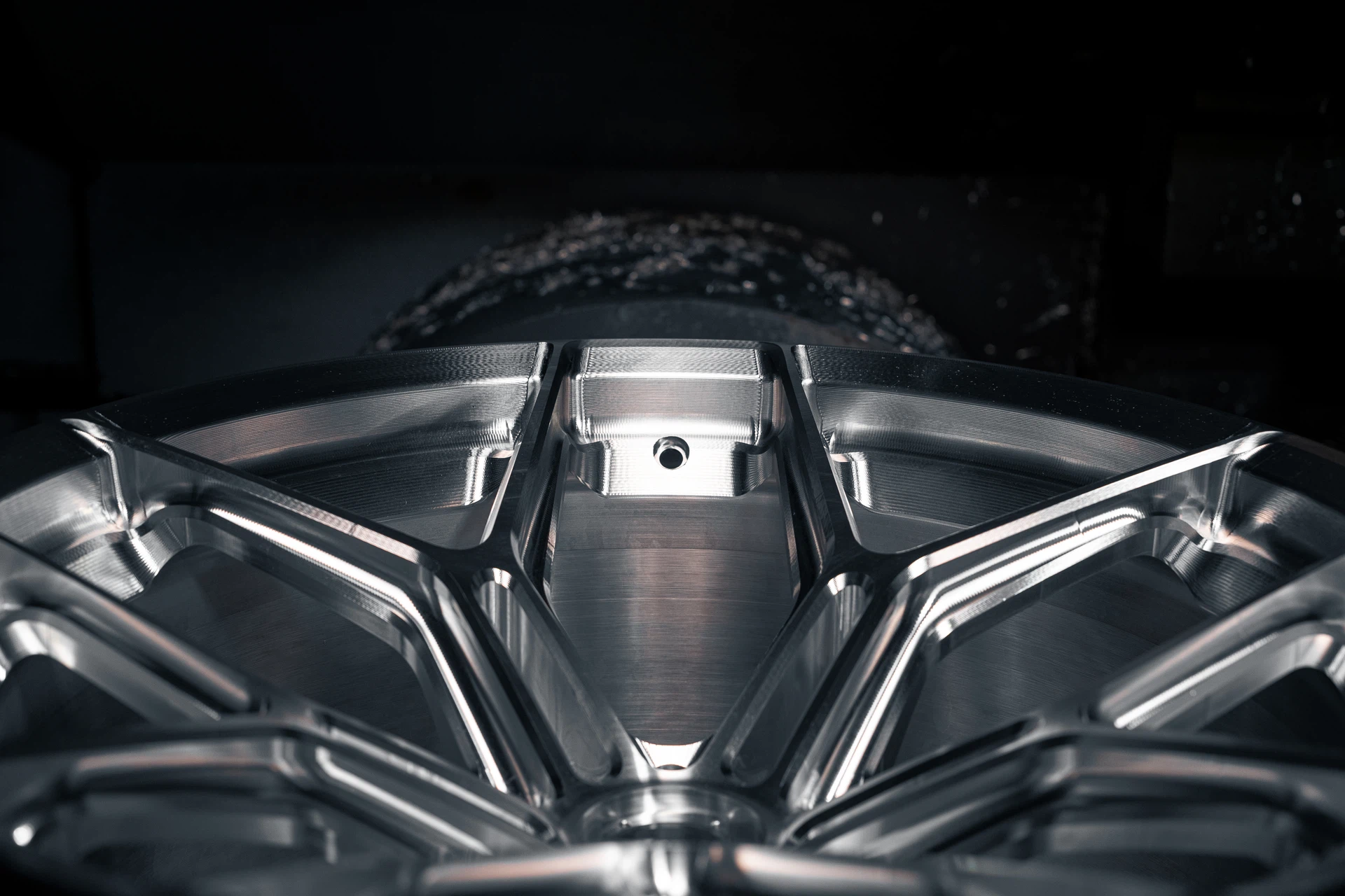 E5 Laguna wheel finish close-up